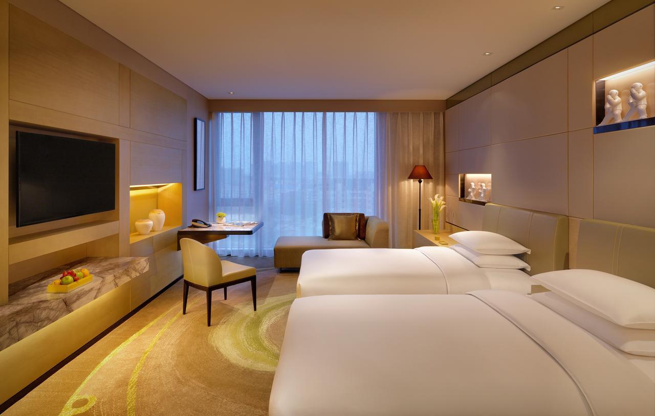 Готель Hyatt Regency Tianjin East Екстер'єр фото
